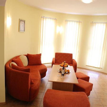 Hotel Papi Razlog Esterno foto